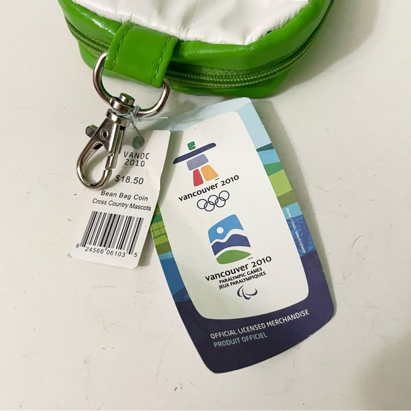 Vancouver 2010 Olympic Mascot Pouch Bag - Picture 7 of 16